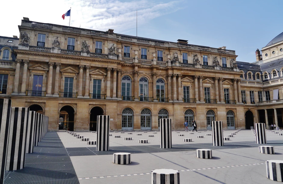The Tres Modern Colonnes de Buren in Paris' Palais Royal, a Paris Hidden  Gem - The Geographical Cure
