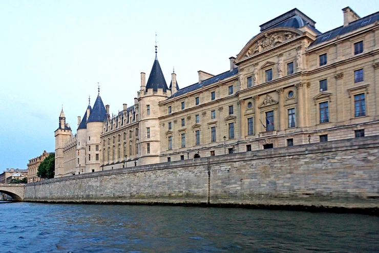 The Conciergerie on the Île de la Cité in Paris, an unmissable site in Paris