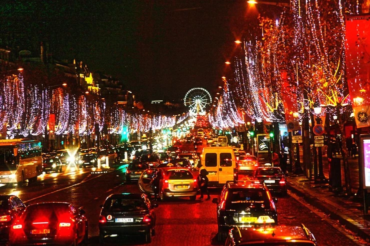 lights on the Champs Elysees