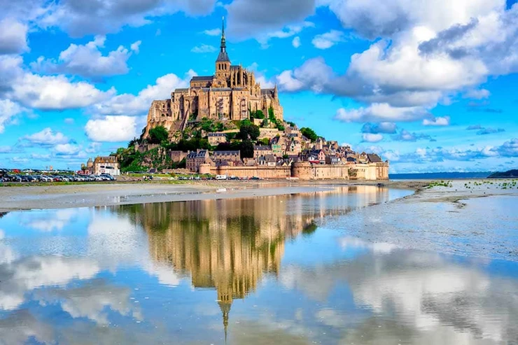 10 Things to See in the Village of Mont-Saint-Michel - French Moments